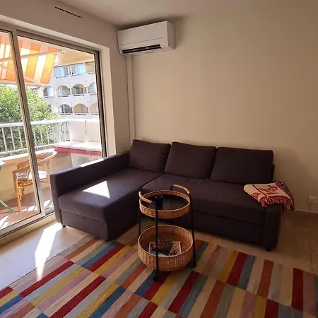 2 Pieces Avec Garage Au Centre, A 50m De La Plage, Climatise - Fr-1-780-36 Apartment