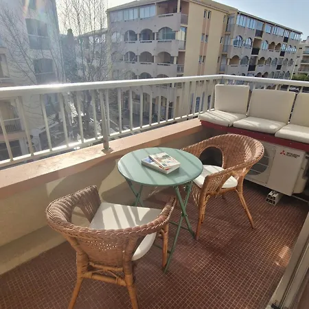 2 Pieces Avec Garage Au Centre, A 50m De La Plage, Climatise - Fr-1-780-36