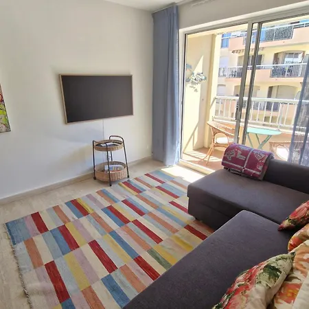 Apartment 2 Pieces Avec Garage Au Centre, A 50m De La Plage, Climatise - Fr-1-780-36