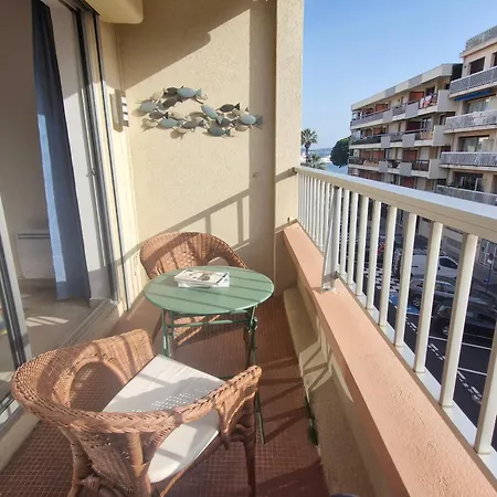 2 Pieces Avec Garage Au Centre, A 50m De La Plage, Climatise - Fr-1-780-36 *