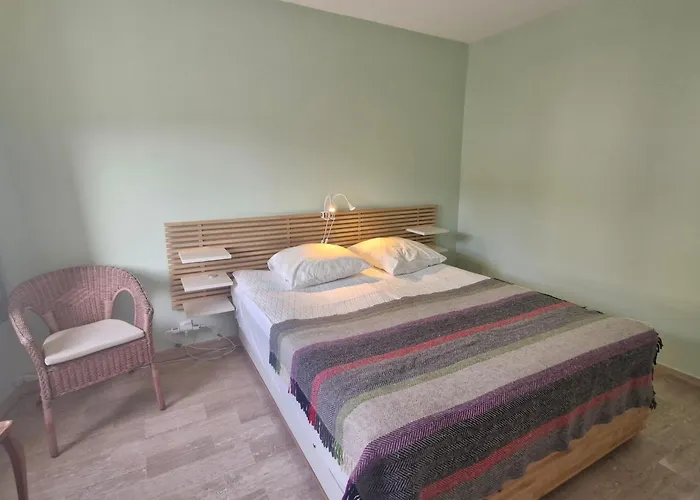 2 Pieces Avec Garage Au Centre, A 50m De La Plage, Climatise - Fr-1-780-36 *